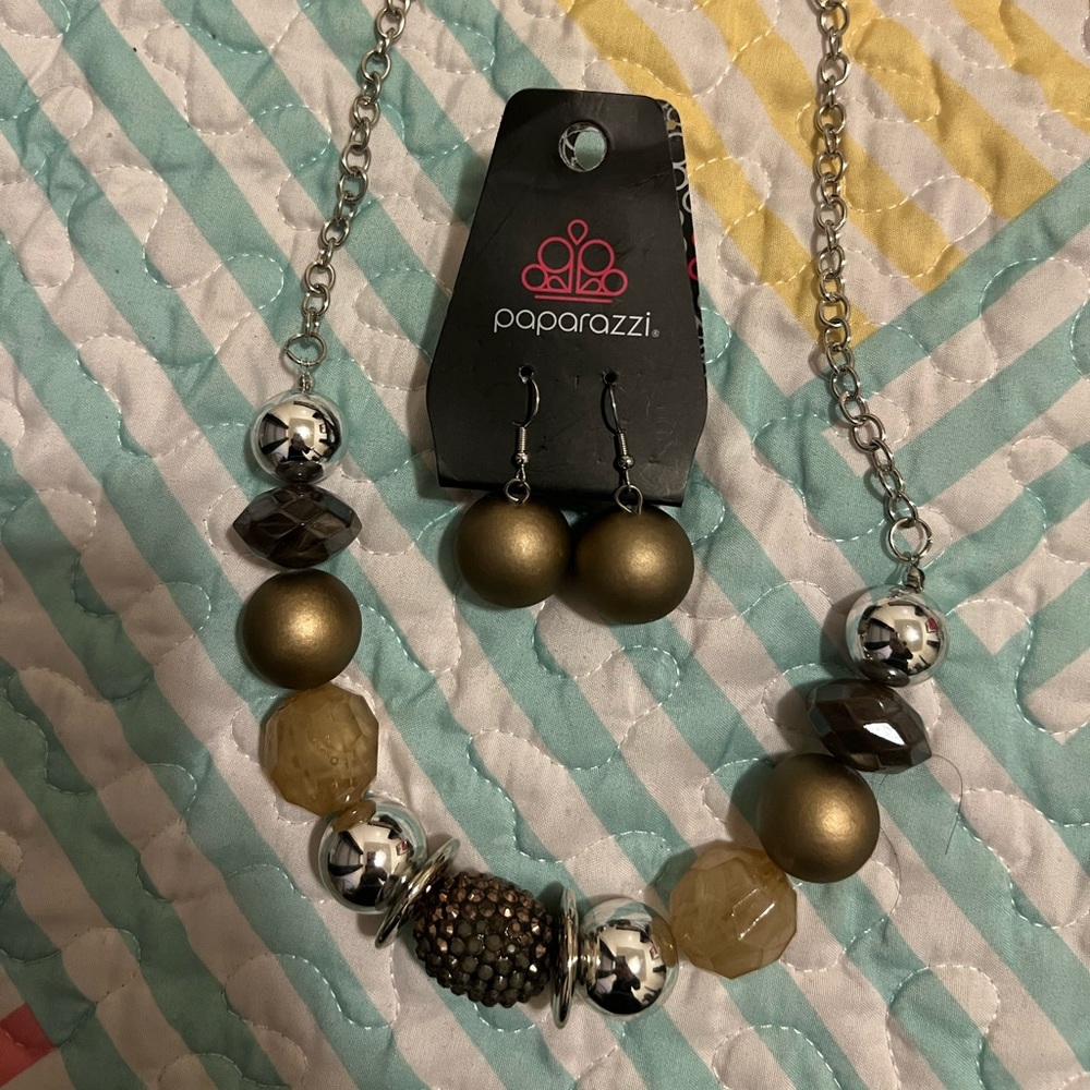 Brown necklace and earring set